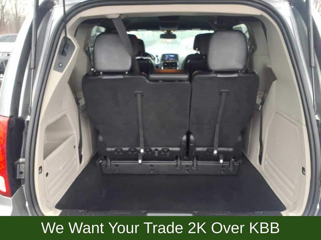 Used 2019 Dodge Grand Caravan SXT image 24