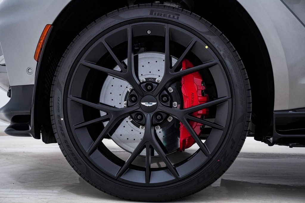 New 2026 Aston Martin DBX 707 image 15