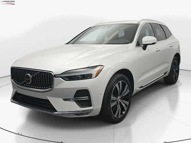 Used 2023 Volvo XC60 B5 Plus image 5