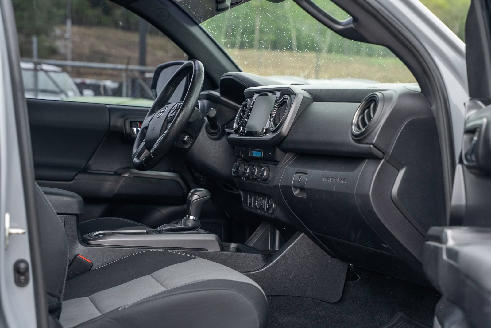 Used 2021 Toyota Tacoma TRD Off-Road AWD/4WD image 12