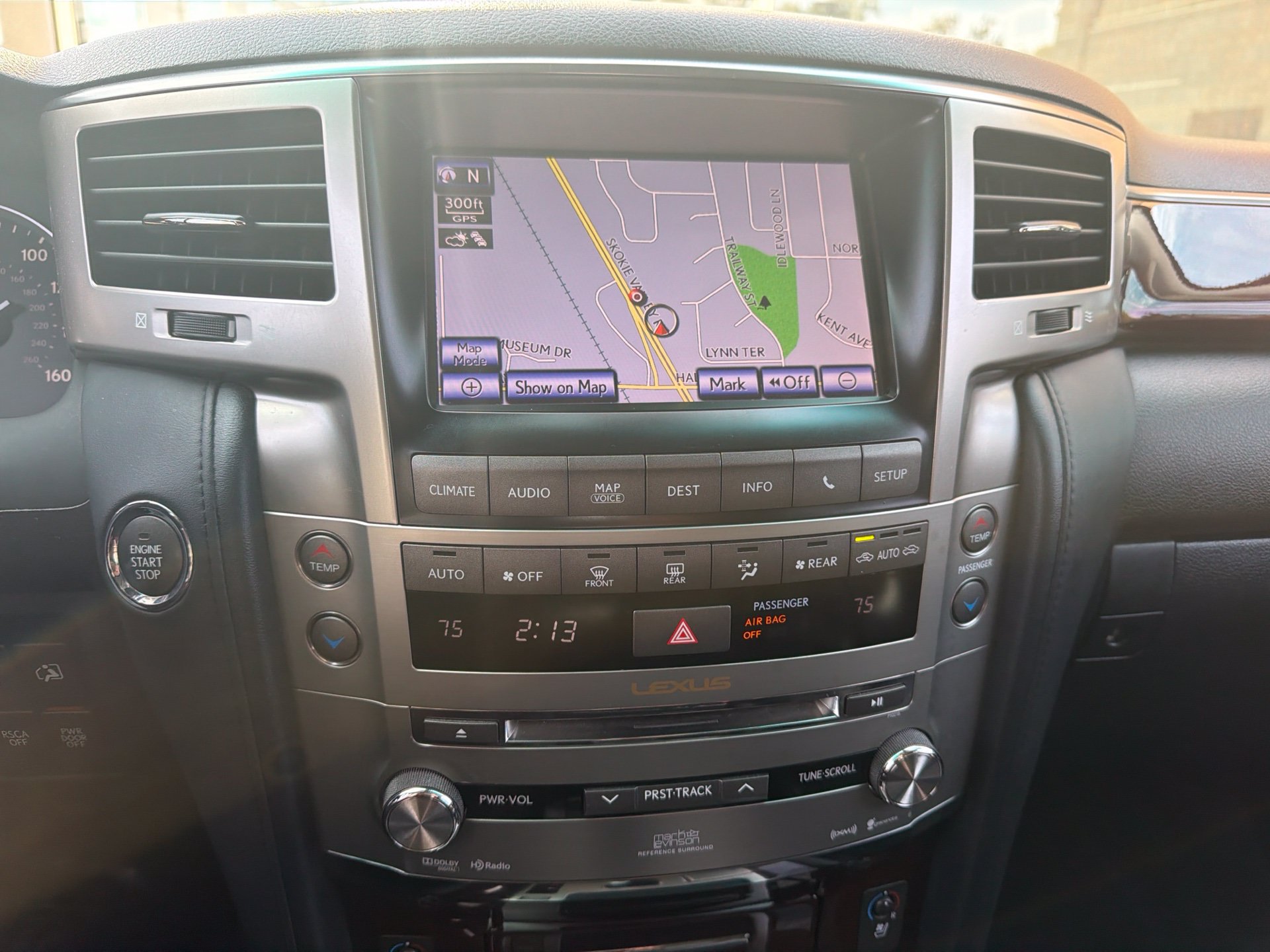 Used 2013 Lexus LX 570 4WD w/ Luxury Pkg image 14