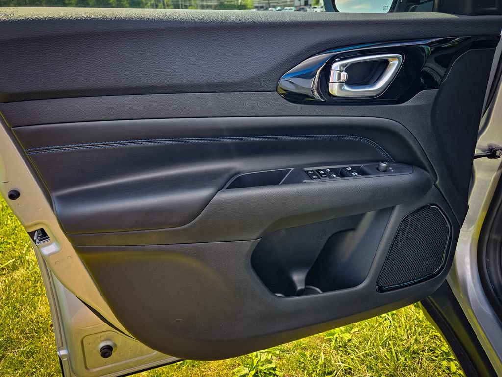 New 2026 Jeep Compass Latitude AWD/4WD image 9