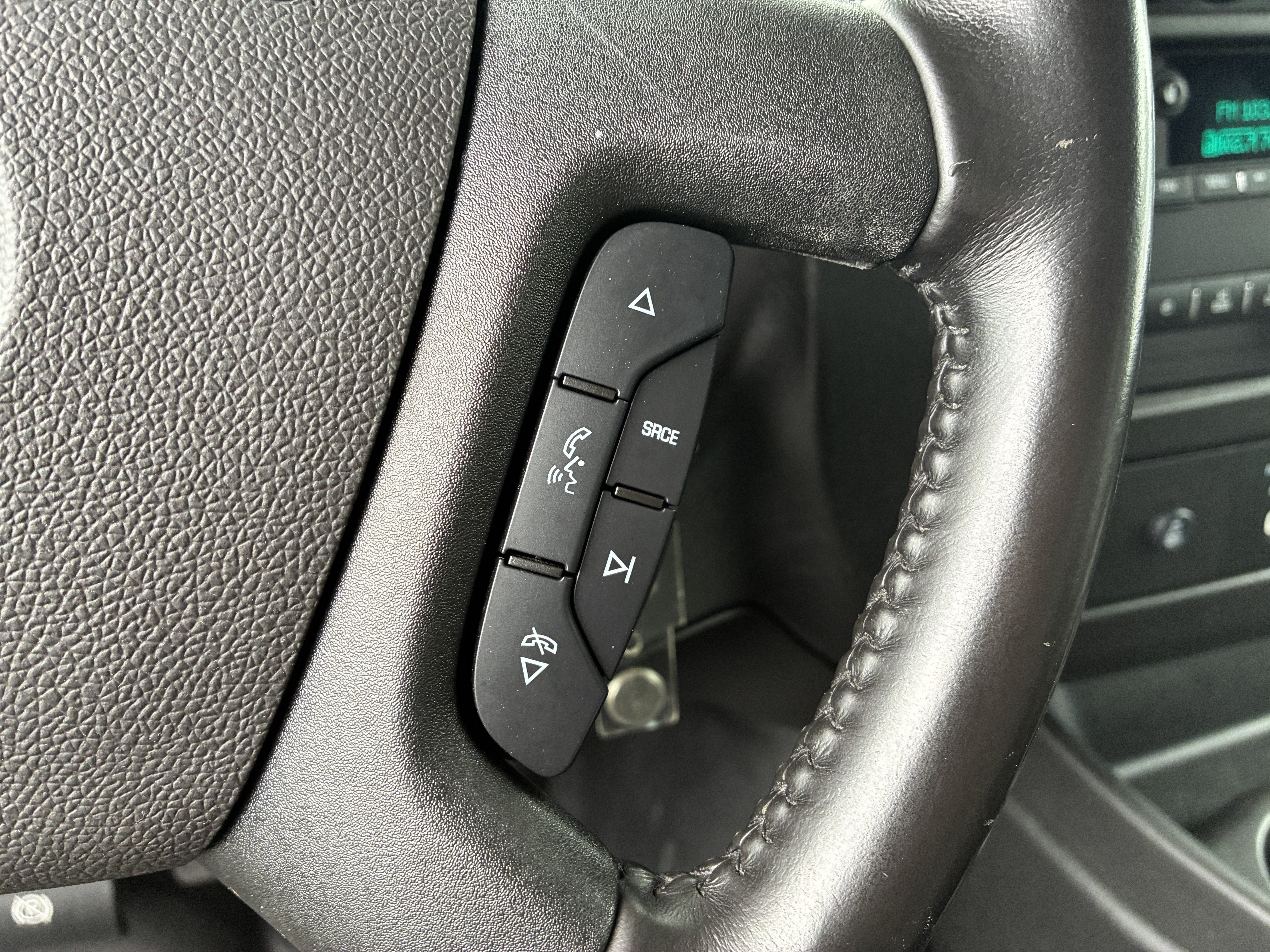 Used 2022 Chevrolet Express 2500 w/ Driver Convenience Package RWD image 33