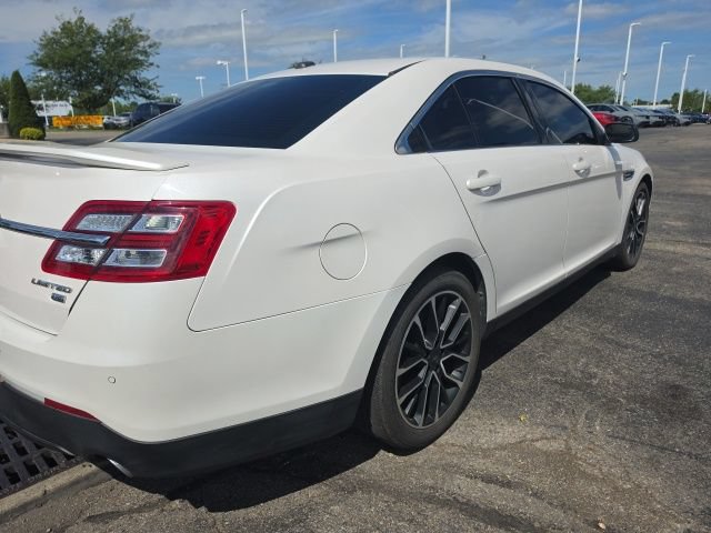 Used 2019 Ford Taurus Limited AWD/4WD image 6