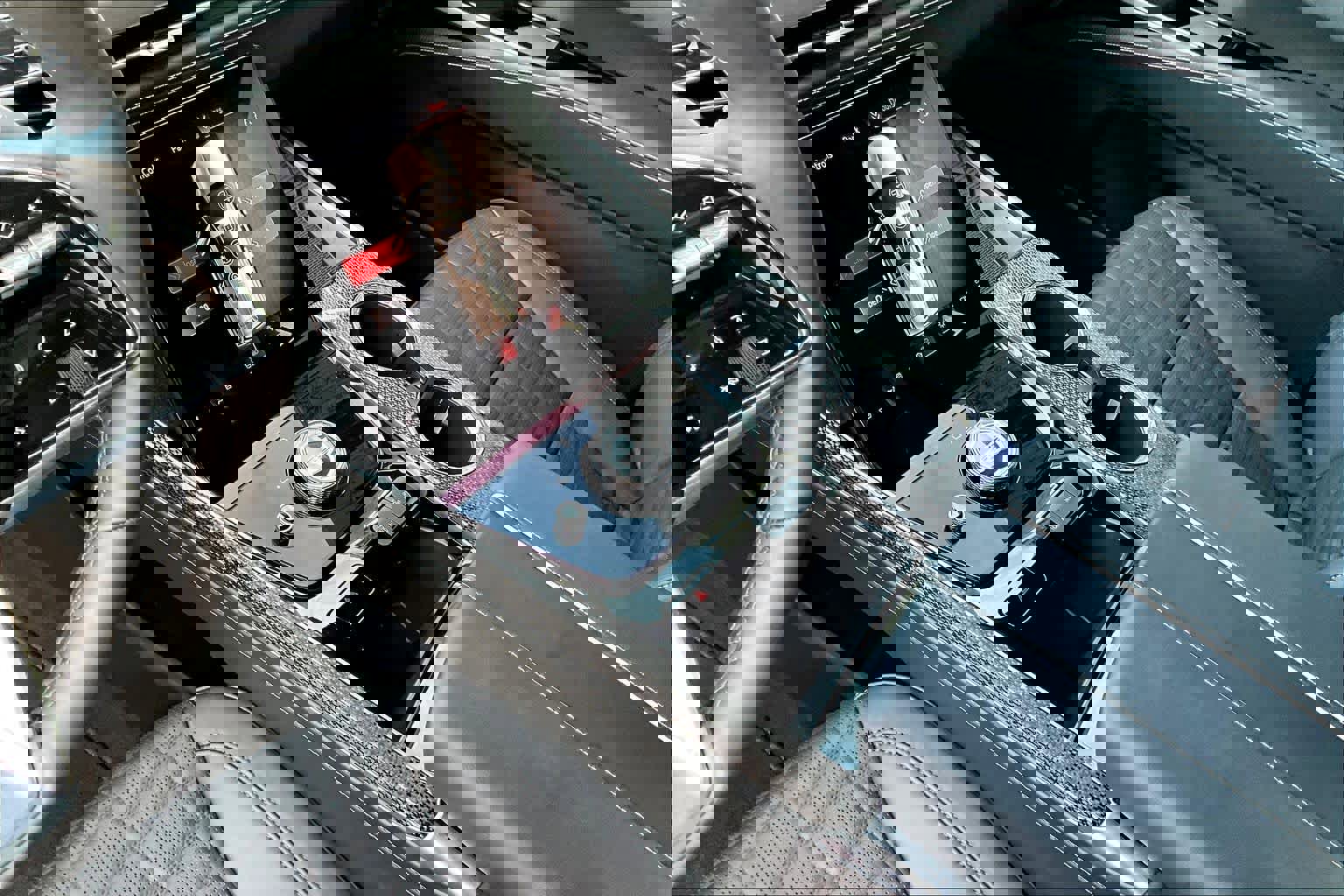 Used 2025 Cadillac Escalade V w/ LPO, ONYX Package image 16