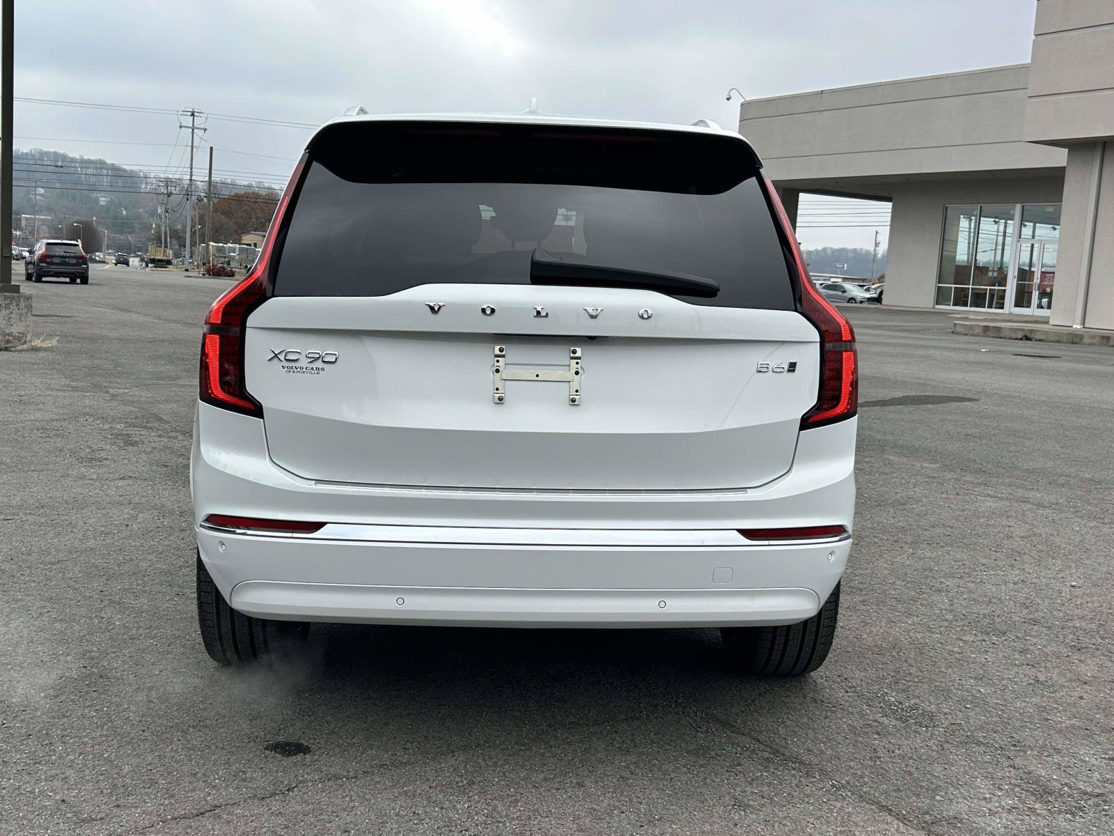 New 2026 Volvo XC90 B6 Plus w/ Protection Package Premier AWD/4WD image 4
