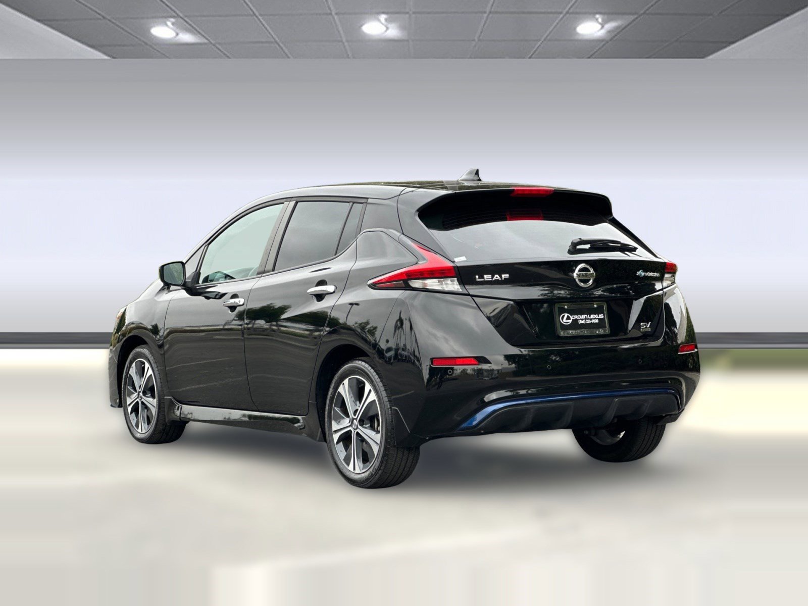 Used 2022 Nissan Leaf SV Plus image 3
