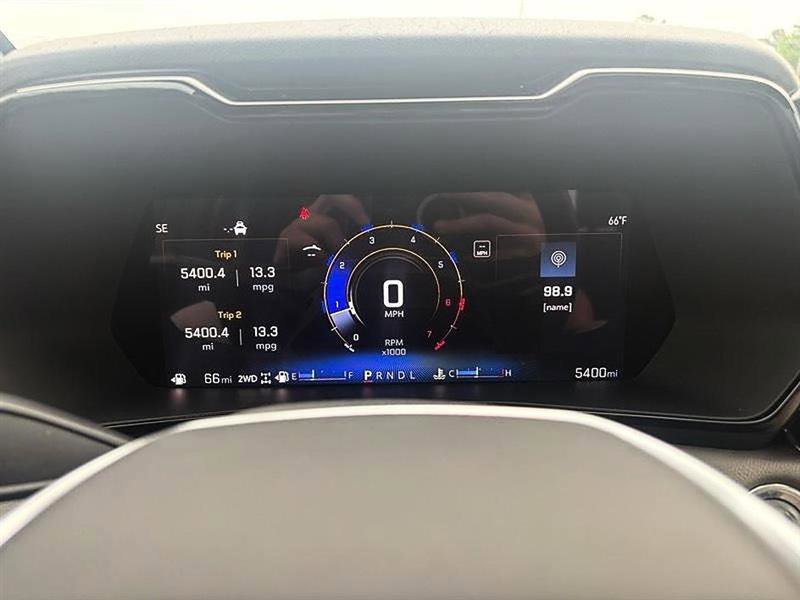Used 2025 Chevrolet Colorado ZR2 w/ Technology Package AWD/4WD image 31
