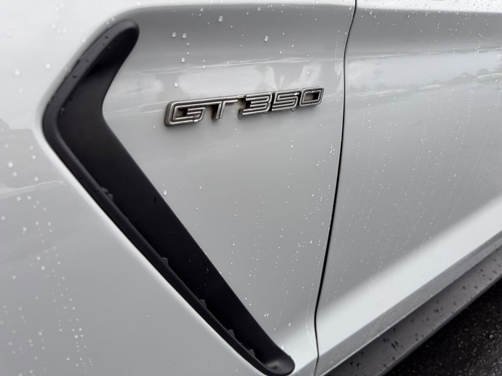 Used 2017 Ford Mustang Shelby GT350 RWD image 35