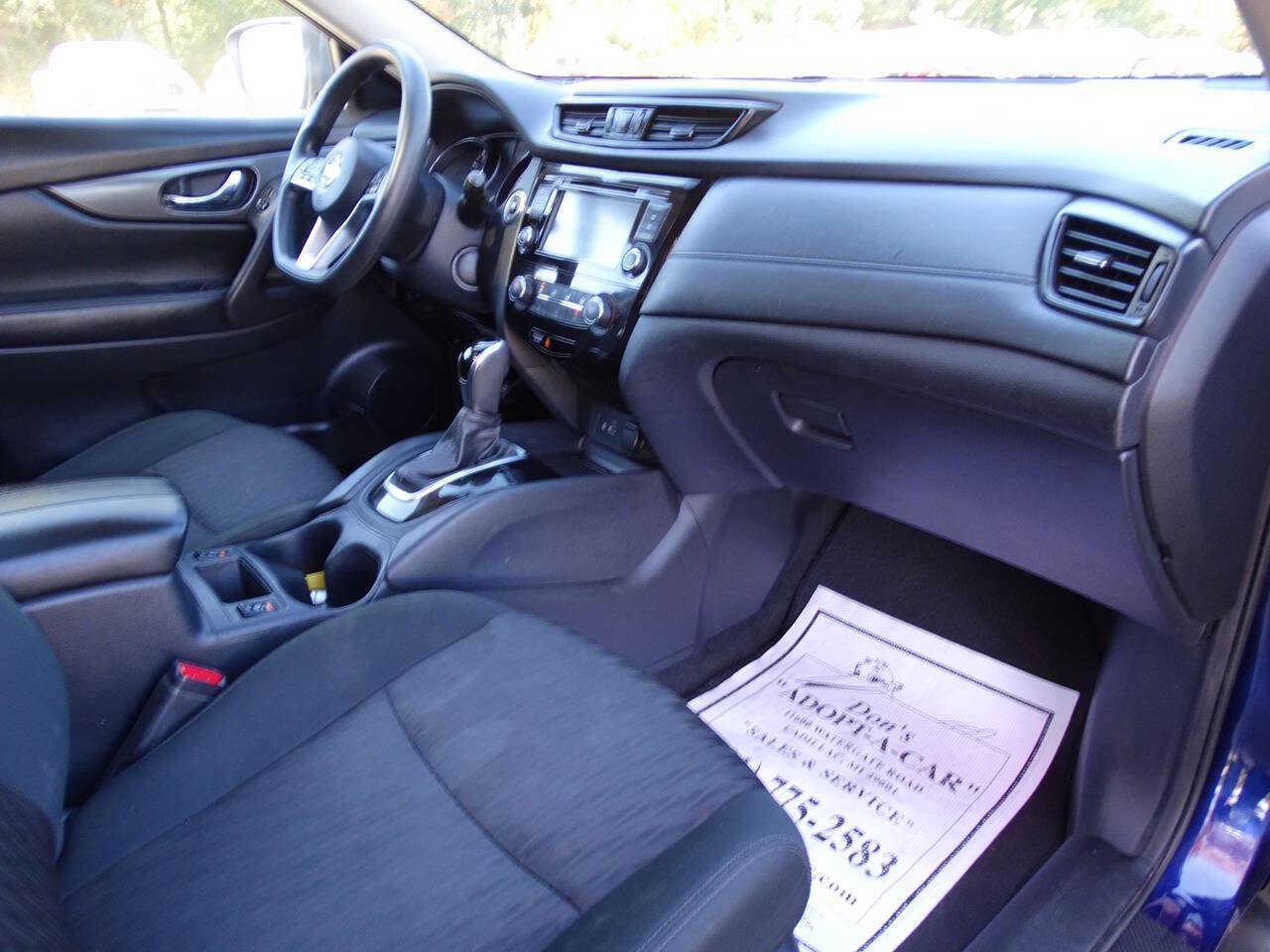 Used 2020 Nissan Rogue AWD w/ SV Moonroof Package image 41