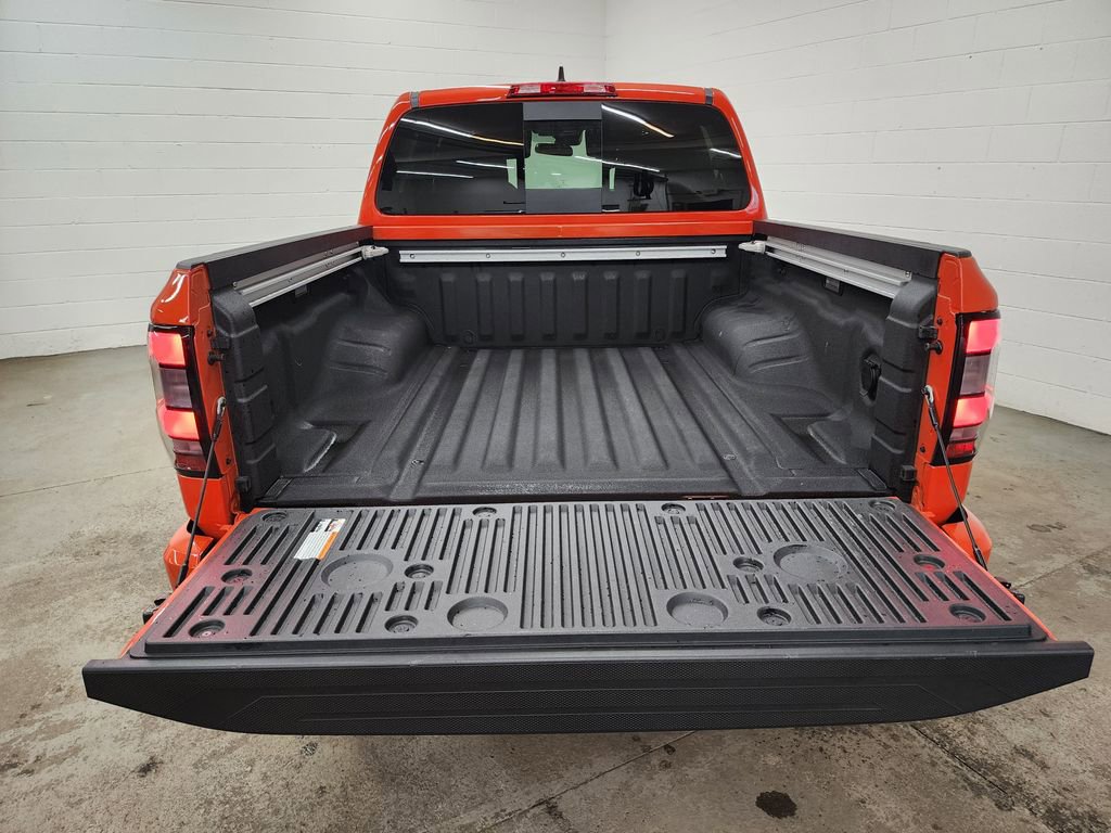 Used 2025 Nissan Frontier PRO-4X w/ Pro Convenience Package image 28