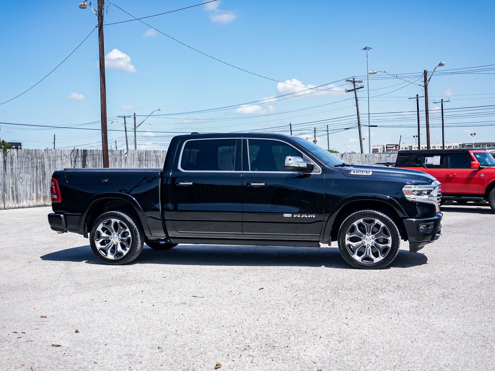 Used 2022 RAM 1500 Limited AWD/4WD image 3