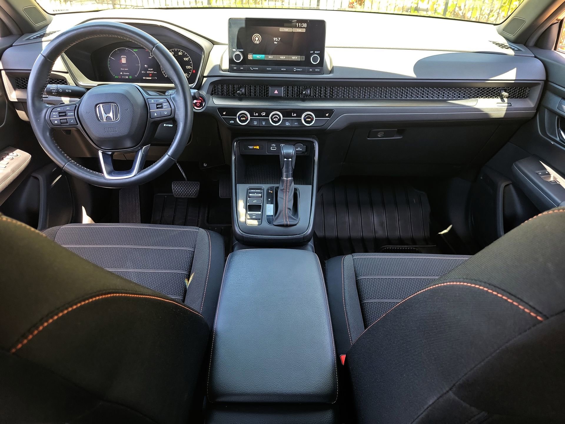 Used 2023 Honda CR-V Sport image 14