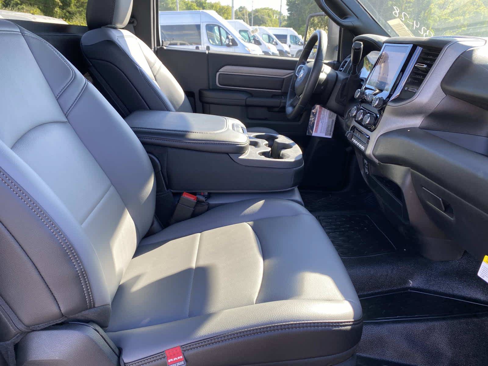 New 2026 RAM 3500 Tradesman AWD/4WD image 5