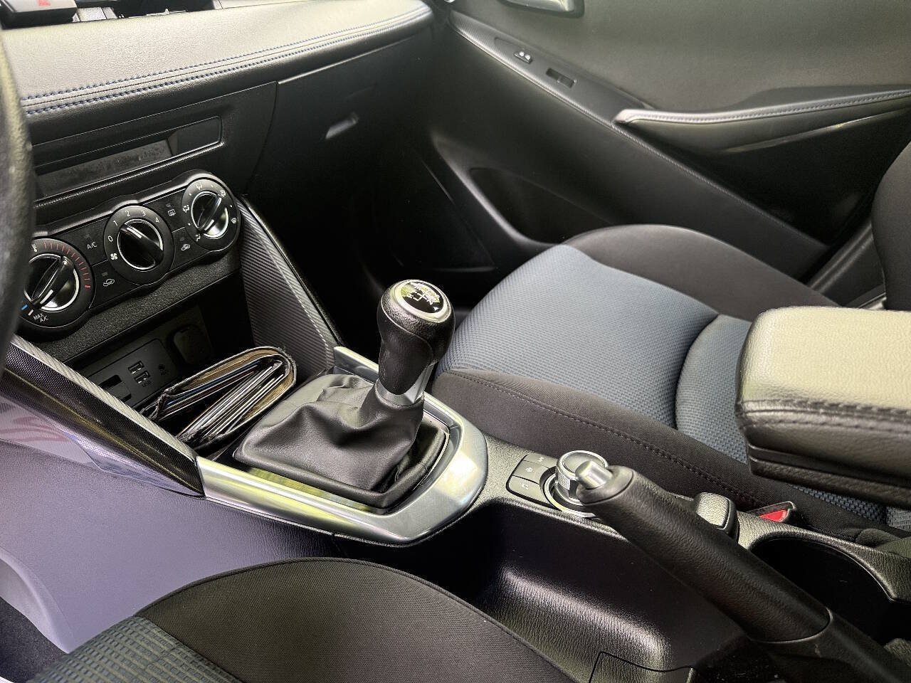 Used 2016 Scion iA FWD image 40