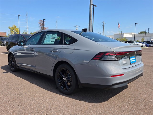 New 2025 Honda Accord SE image 3