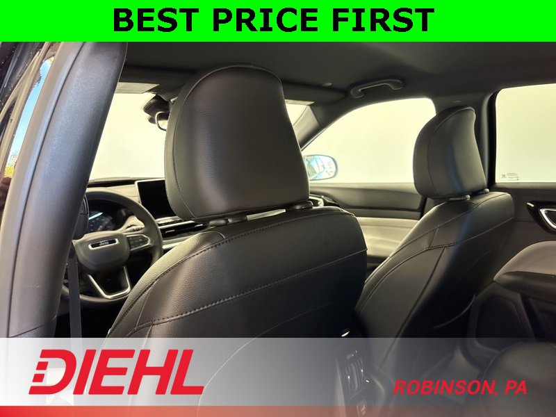 New 2026 Jeep Compass Limited image 18