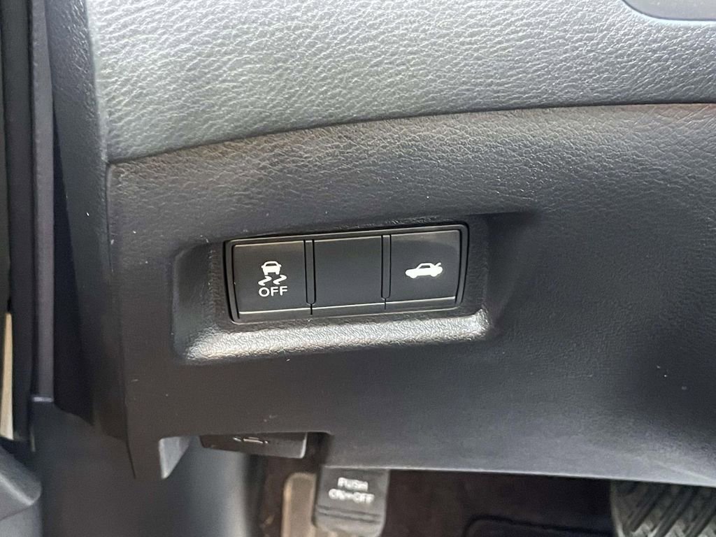 Used 2023 INFINITI Q50 Luxe w/ Cargo Package image 19