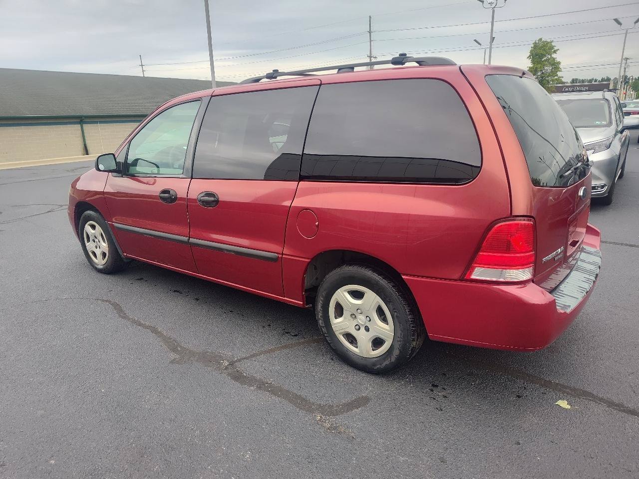 Used 2005 Ford Freestar SE FWD image 4