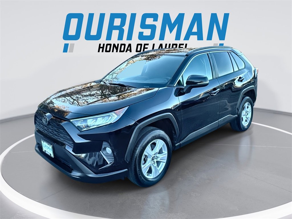 Used 2021 Toyota RAV4 XLE image 1