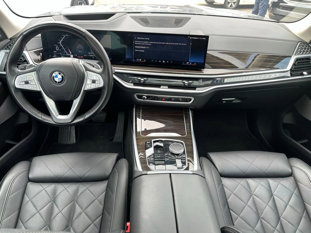 Used 2024 BMW X7 xDrive40i AWD/4WD image 17