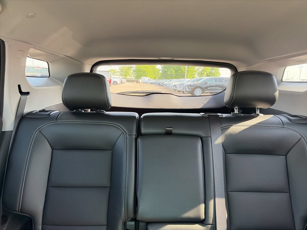 Used 2024 GMC Terrain SLT AWD/4WD image 21