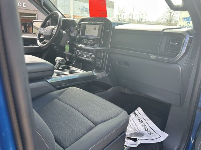 Used 2022 Ford F150 XLT w/ XLT Black Appearance Package image 15