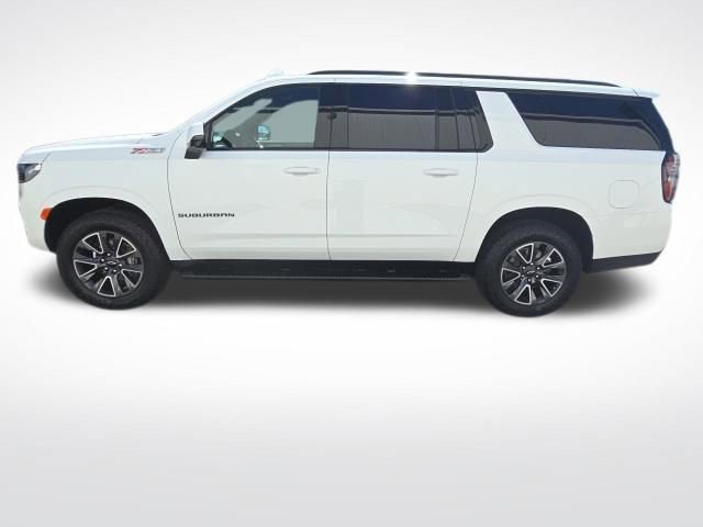 Used 2024 Chevrolet Suburban Z71 w/ Luxury Package image 4