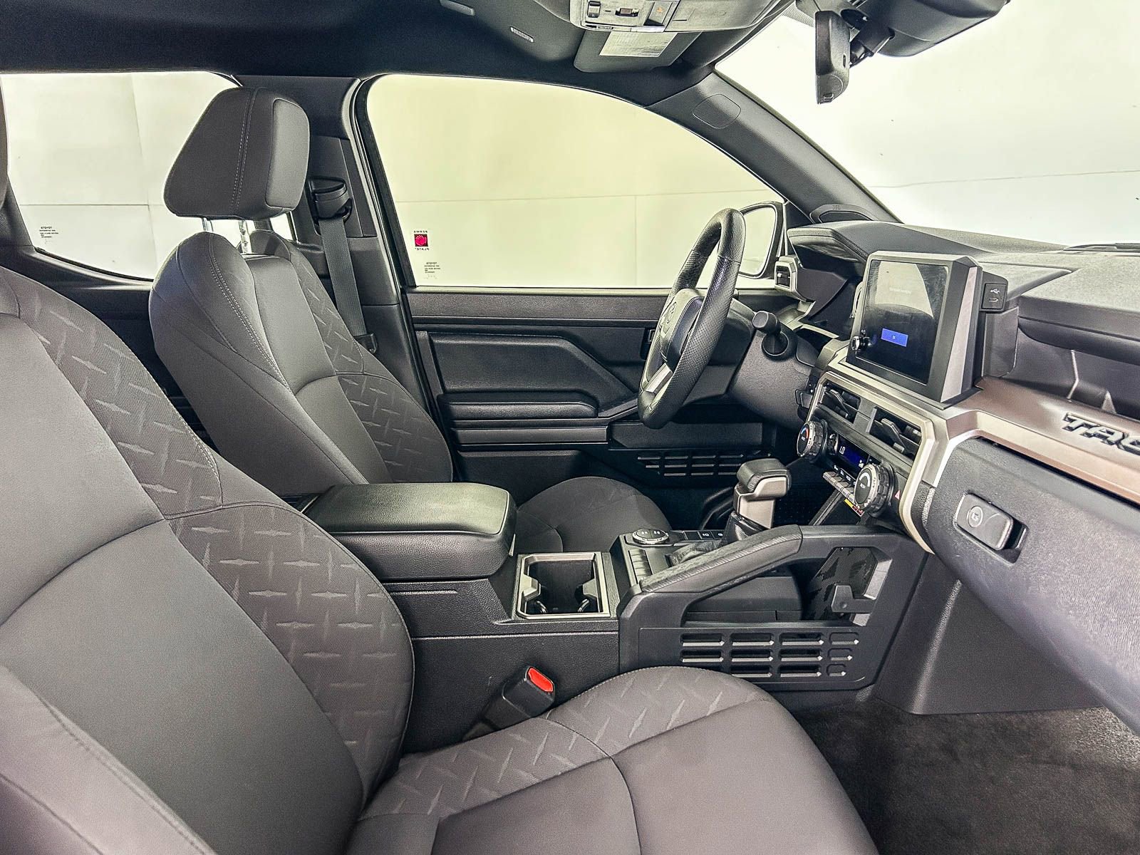 Used 2024 Toyota Tacoma SR5 image 16