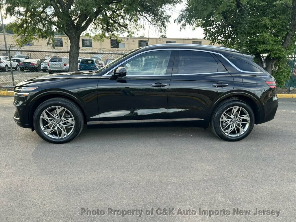 Used 2022 Genesis GV70 2.5T w/ Advanced Package AWD/4WD image 17