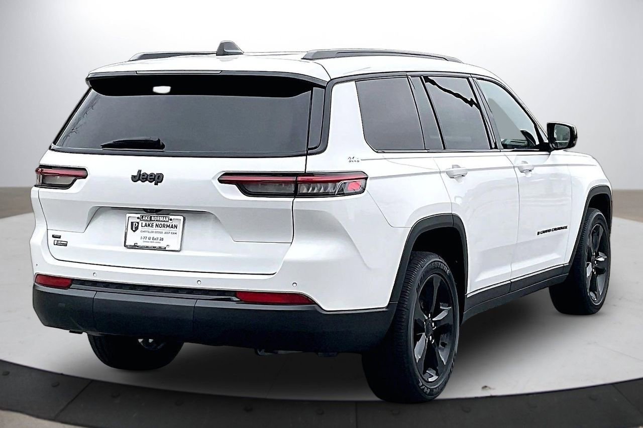 Certified 2022 Jeep Grand Cherokee L Laredo image 9