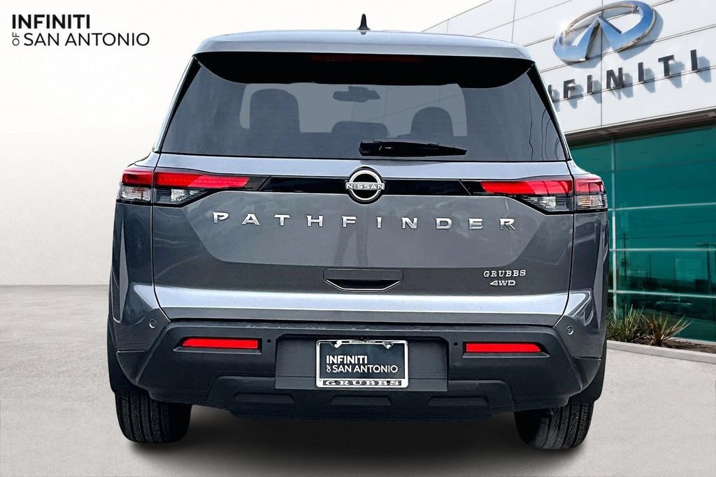 Used 2024 Nissan Pathfinder S AWD/4WD image 5