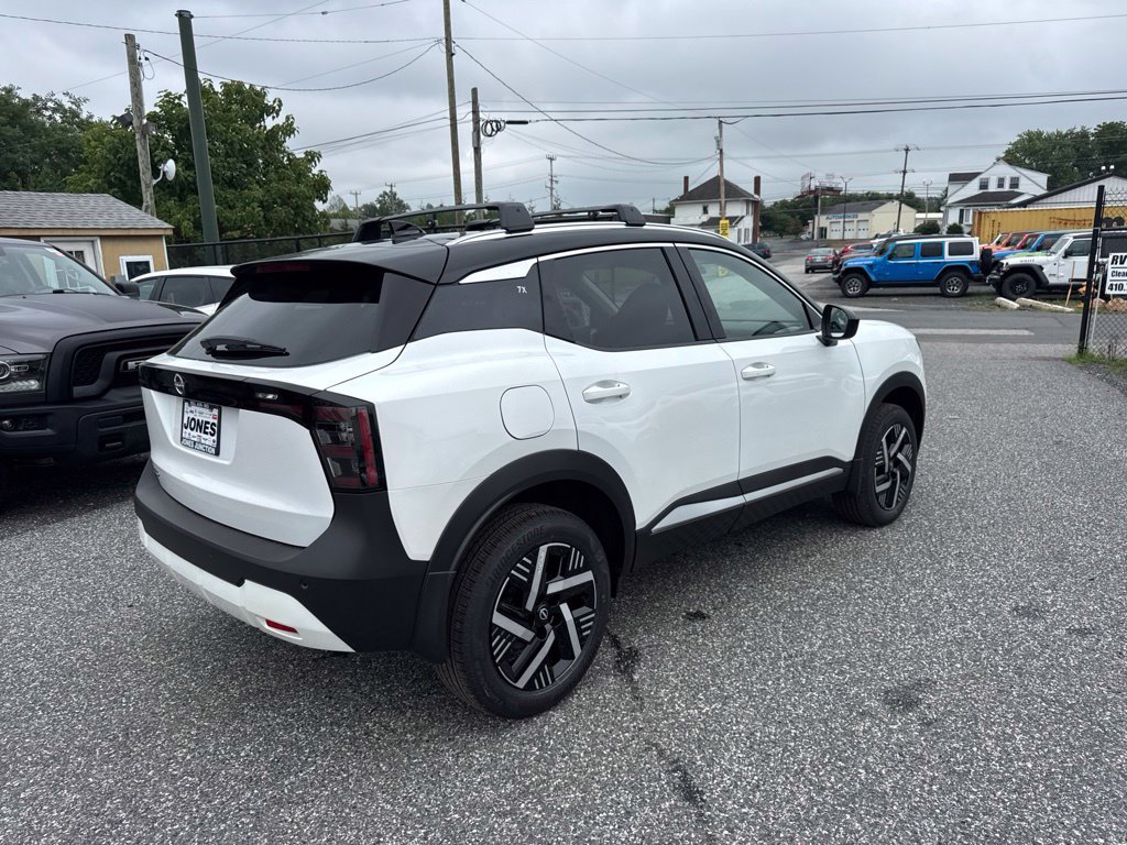 New 2026 Nissan Kicks SV w/ Cold Weather Package FWD image 5