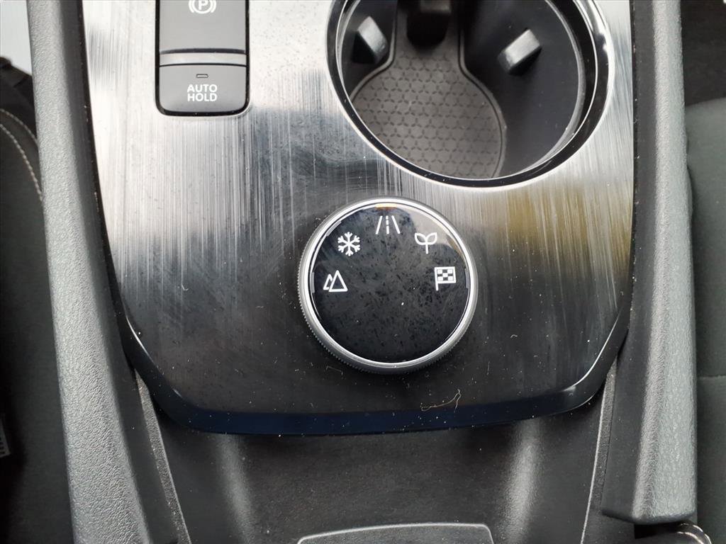 Certified 2025 Nissan Rogue S image 21