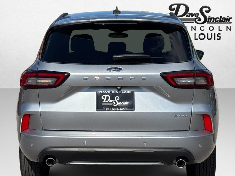 Used 2024 Ford Escape ST-Line w/ Tech Pack #1 AWD/4WD image 4