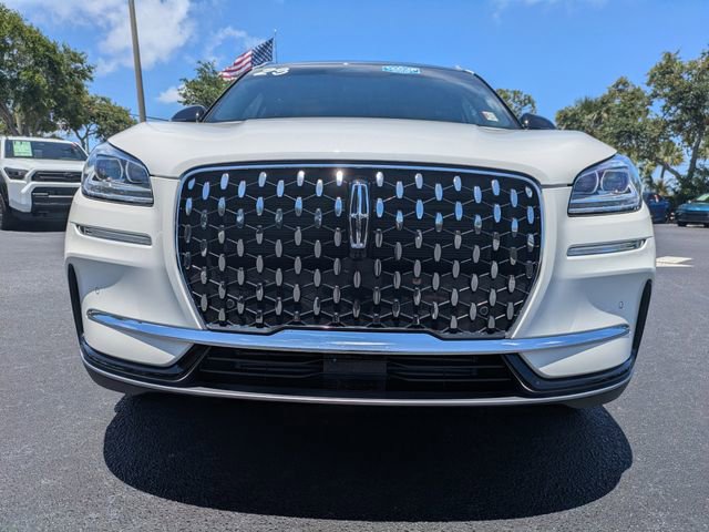 Used 2023 Lincoln Corsair Reserve w/ Equipment Group 201A FWD image 9