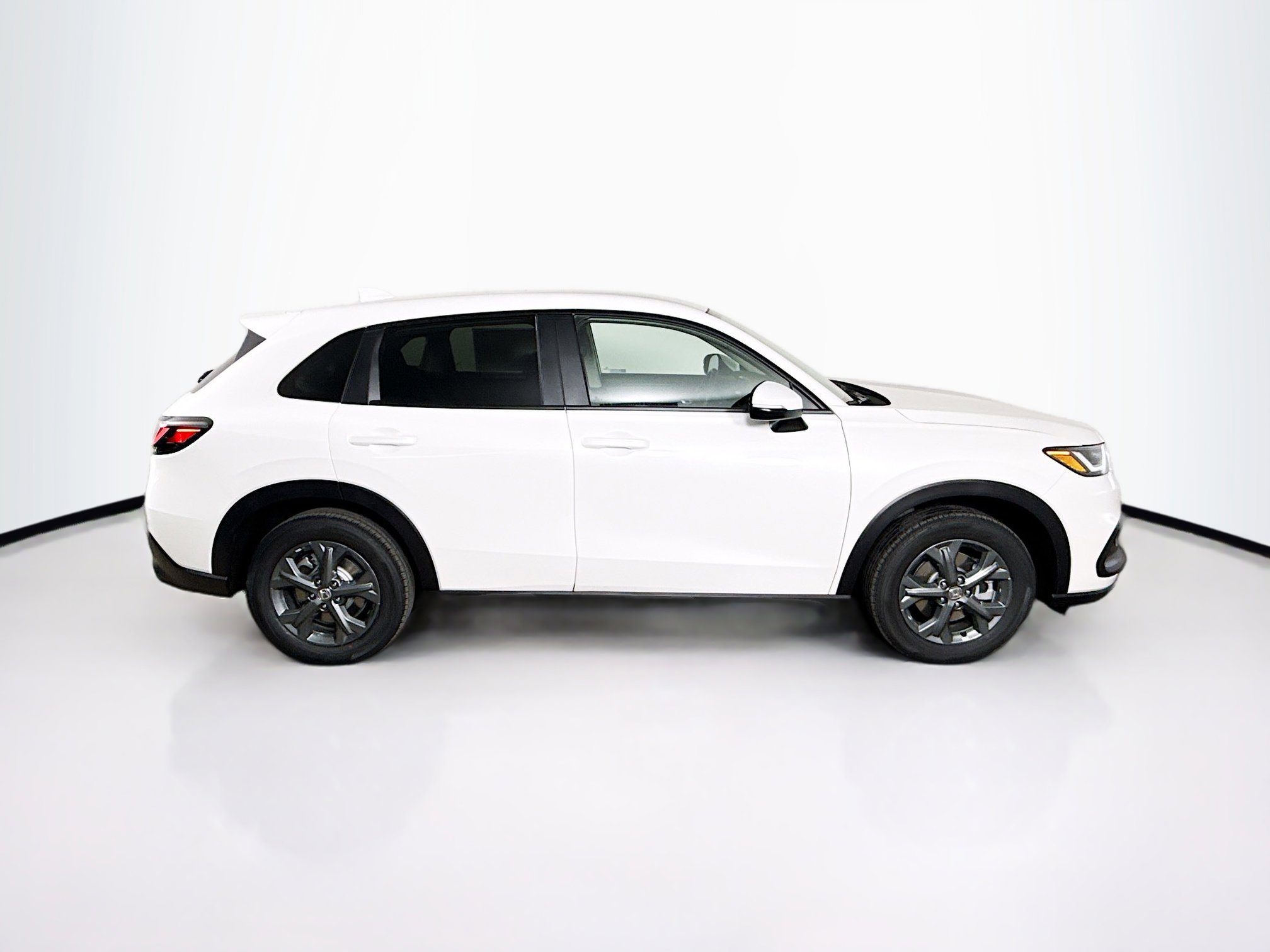 New 2026 Honda HR-V LX image 2