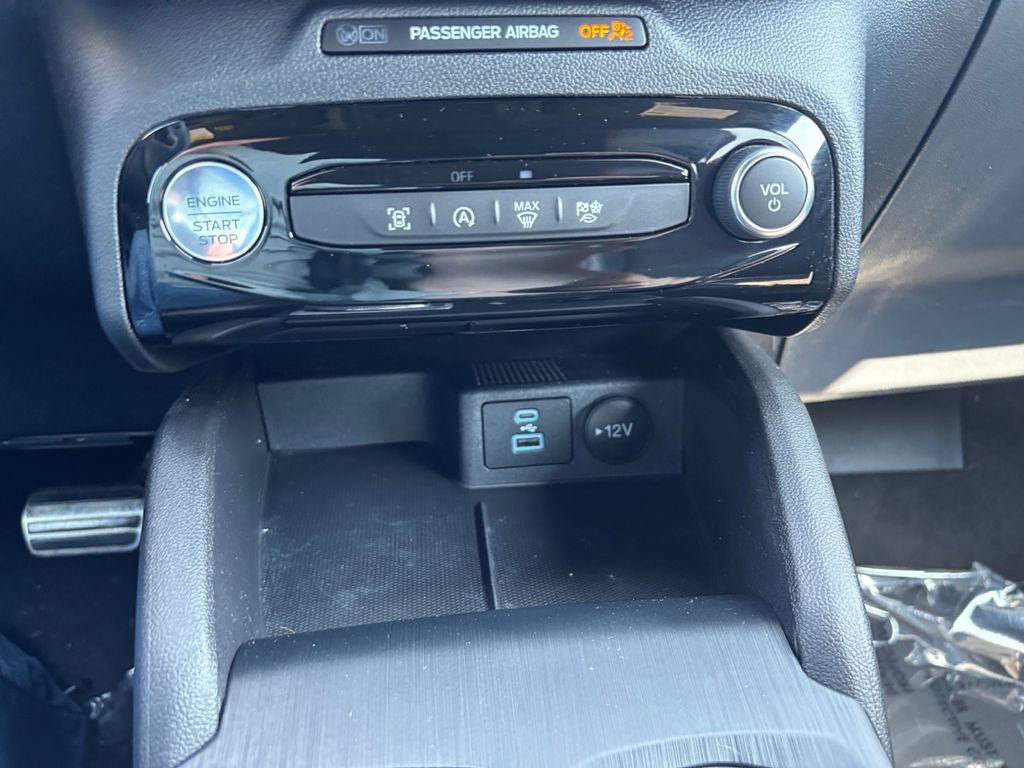 Used 2023 Ford Escape ST-Line w/ Tech Pack #1 FWD image 33