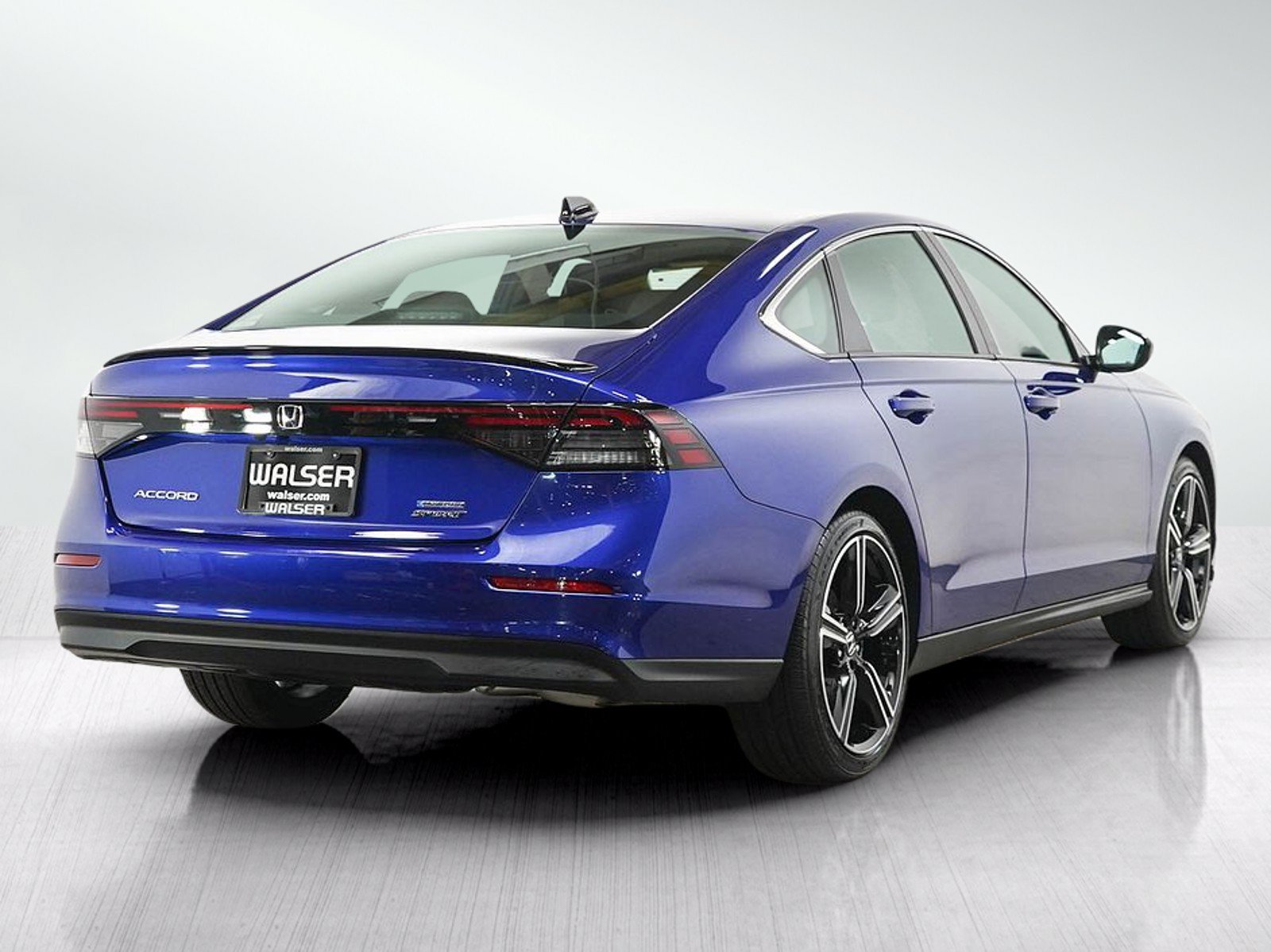 Used 2025 Honda Accord Sport image 5
