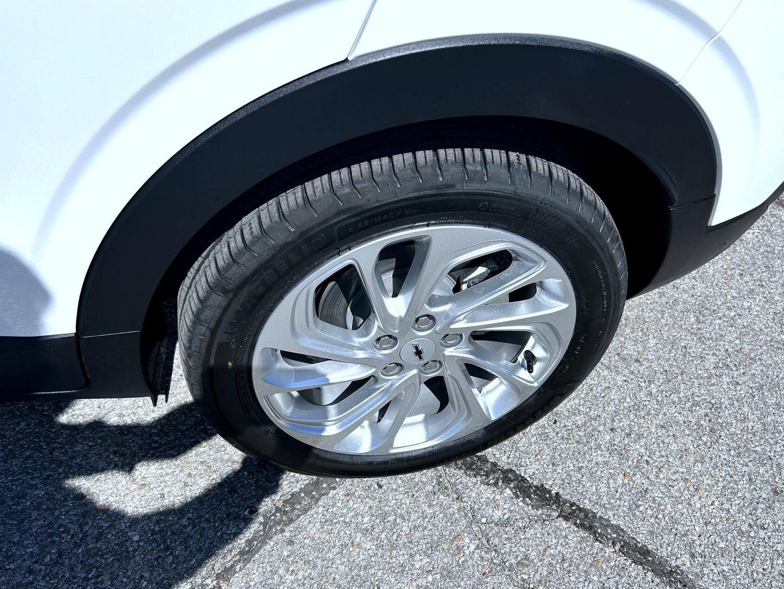 New 2027 Chevrolet Bolt LT FWD image 22