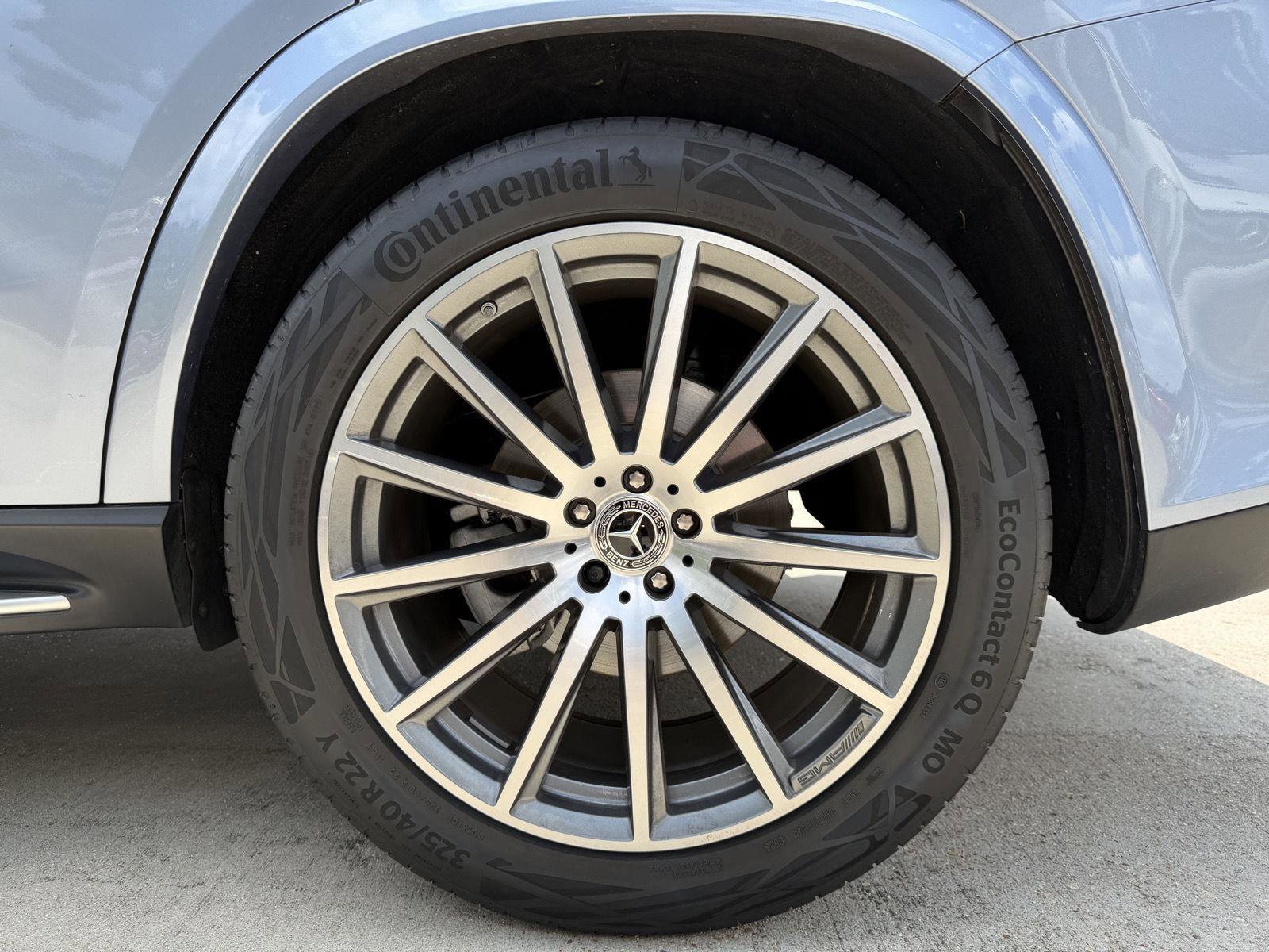 Certified 2025 Mercedes-Benz GLS 450 4MATIC image 4