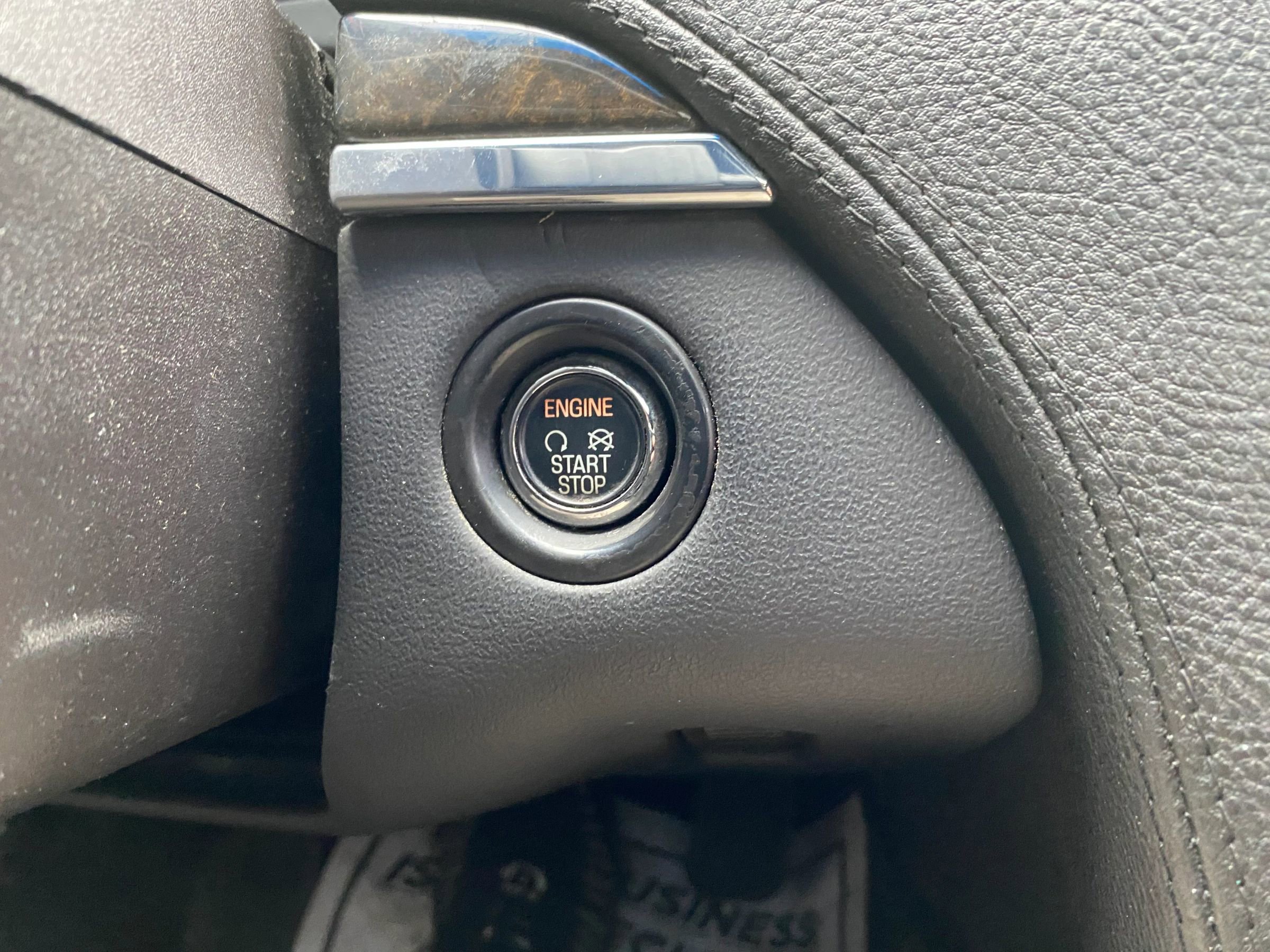 Used 2015 Lincoln MKS AWD w/ Equipment Group 101A image 23