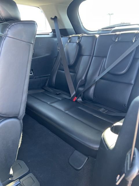 Used 2023 Ford Explorer XLT w/ Equipment Group 202A image 26