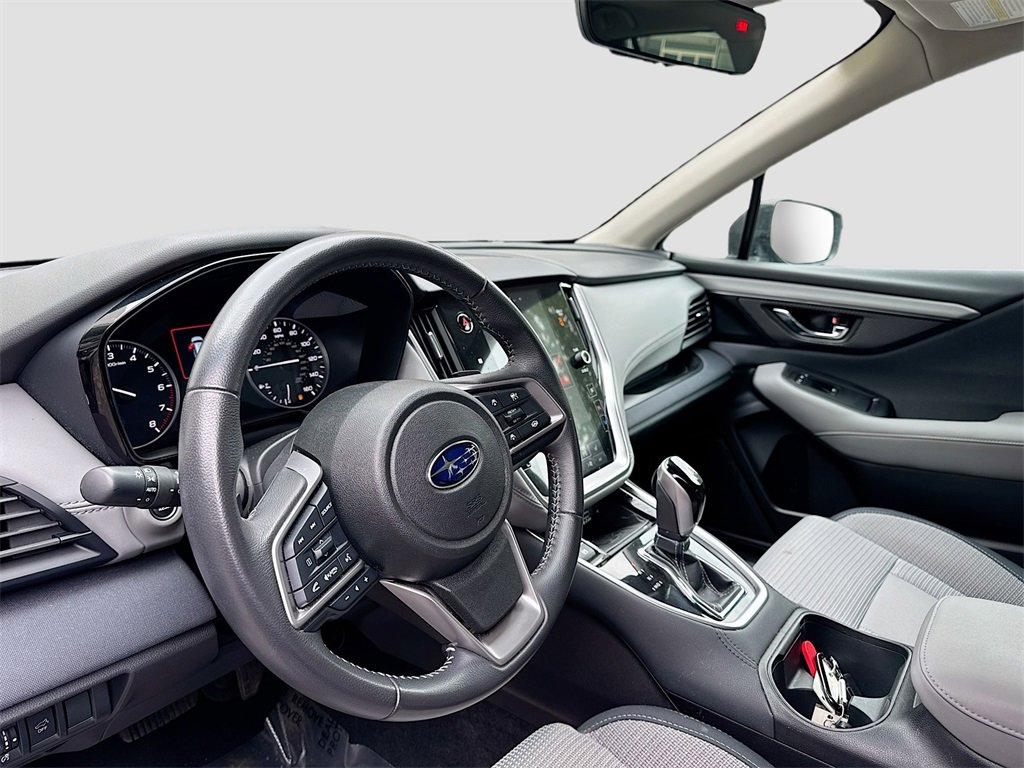 Used 2023 Subaru Outback Premium image 9
