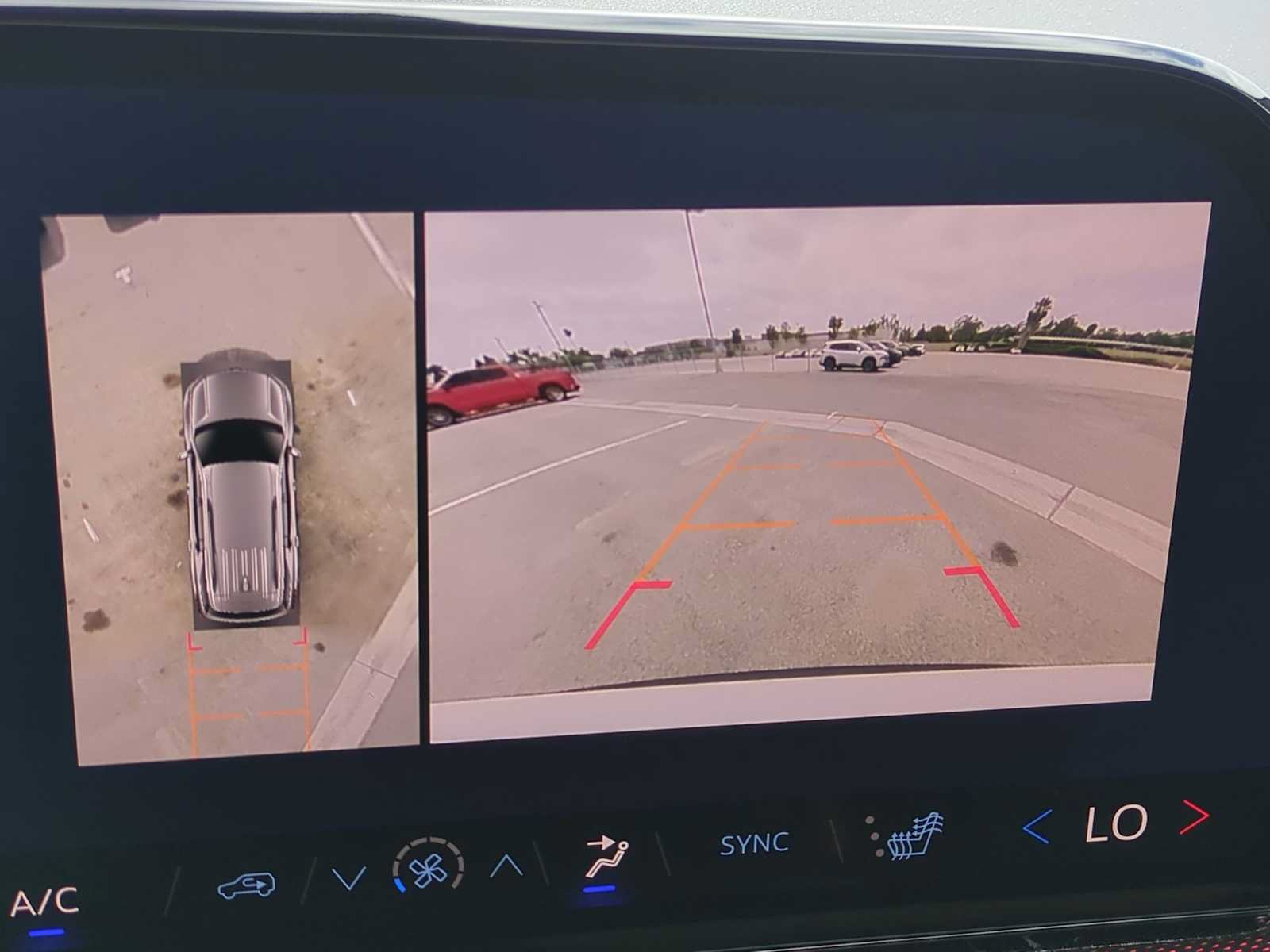 New 2026 Chevrolet Traverse Z71 w/ Enhanced Driving Package AWD/4WD image 20