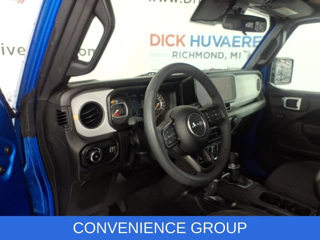 Used 2025 Jeep Wrangler Unlimited Sport AWD/4WD image 13