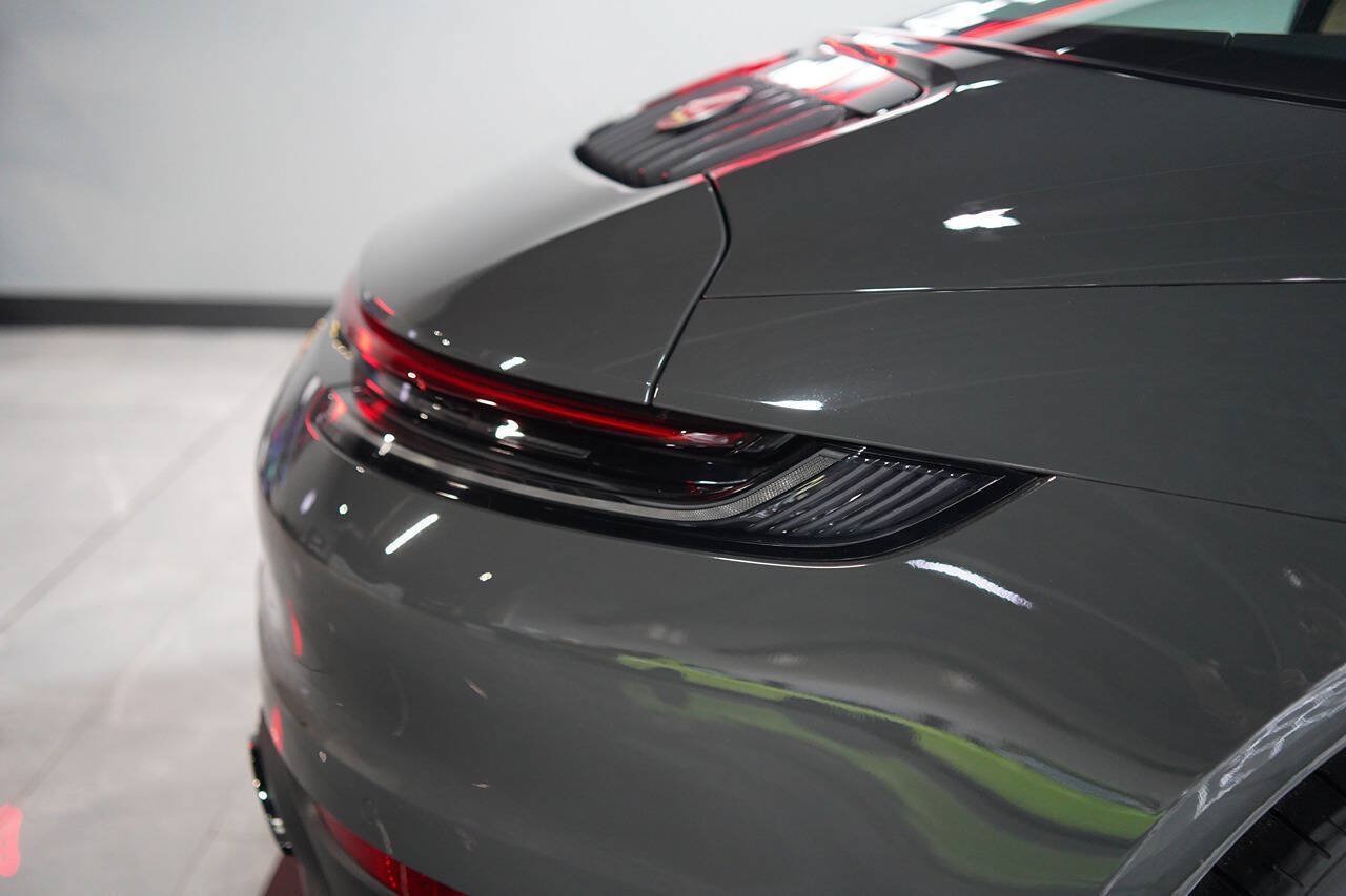 Used 2021 Porsche 911 Targa 4S Heritage Design AWD/4WD image 43