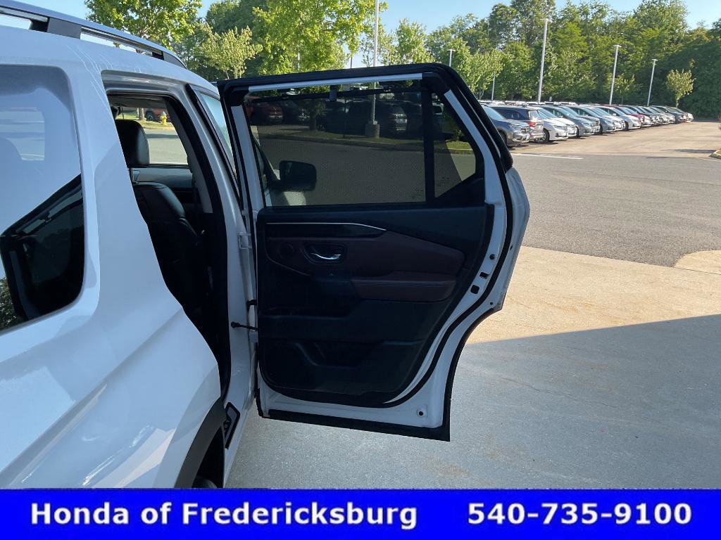 Used 2023 Honda Pilot Elite image 23