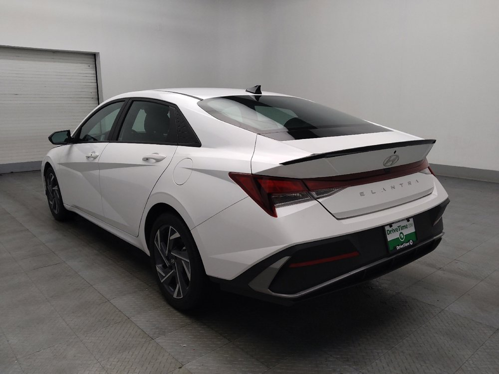 Used 2025 Hyundai Elantra Sport image 5