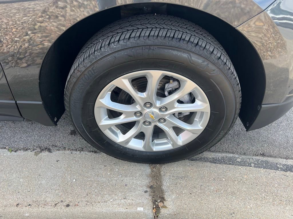 Used 2021 Chevrolet Equinox LT AWD/4WD image 12